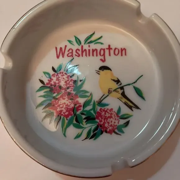 Four Vintage Small Ashtrays Winston, Washington, Worlds Fair, and Boars Head Inn - Picture 3 of 12